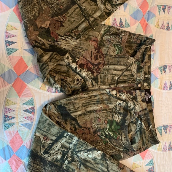 MOSSY OAK Break-Up Infinity Men’s Durable Camouflage Pants | Size: Waist 36” - Picture 5 of 7